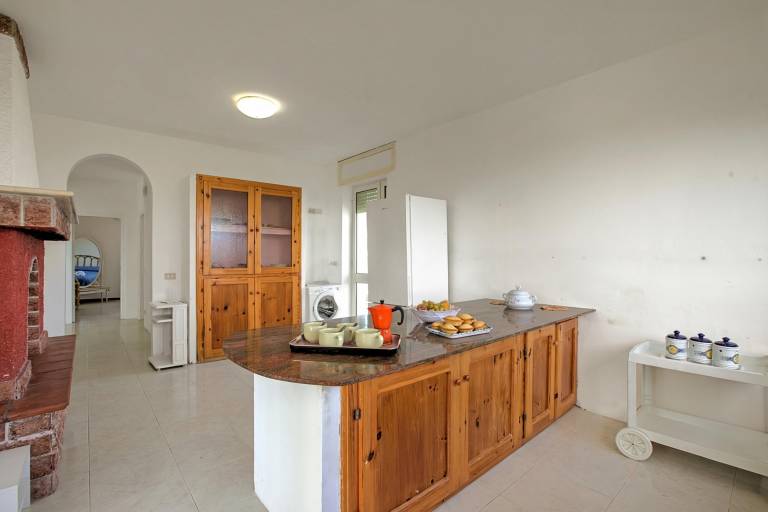 Family-friendly vacation home with barbeque & yard | Next to the beach | Pet-friendly — photo 5