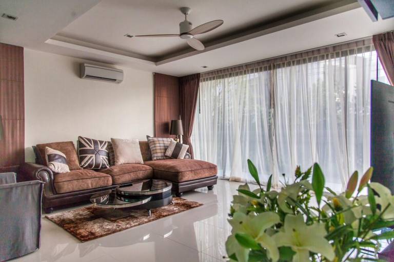 Villa  Bang Tao Beach