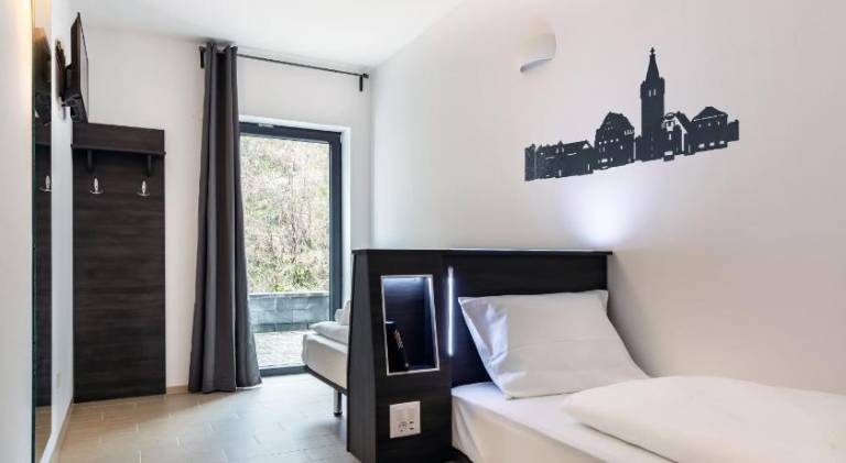 Charming serviced apartment | Dogs allowed — photo 2