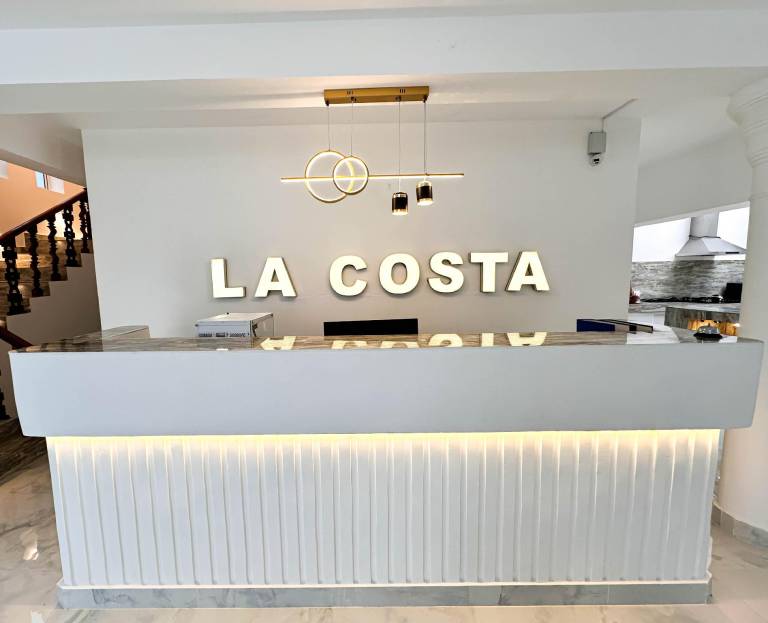 La Costa Hotel in Seeduwa - Katunayake
