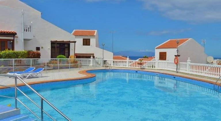Lovely apartment with pool | Close to the beach | Pets allowed in Adeje