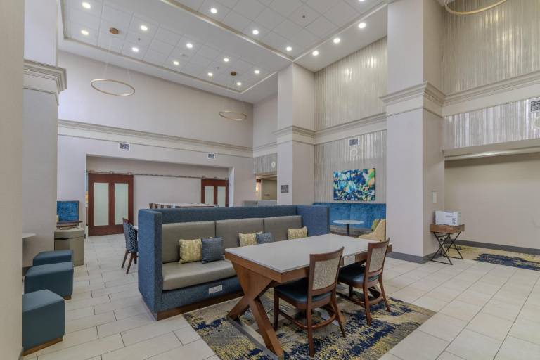 Hampton Inn & Suites Florence-Downtown — photo 5