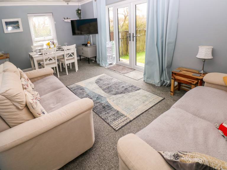 Cottage with garden | Beach view — photo 4