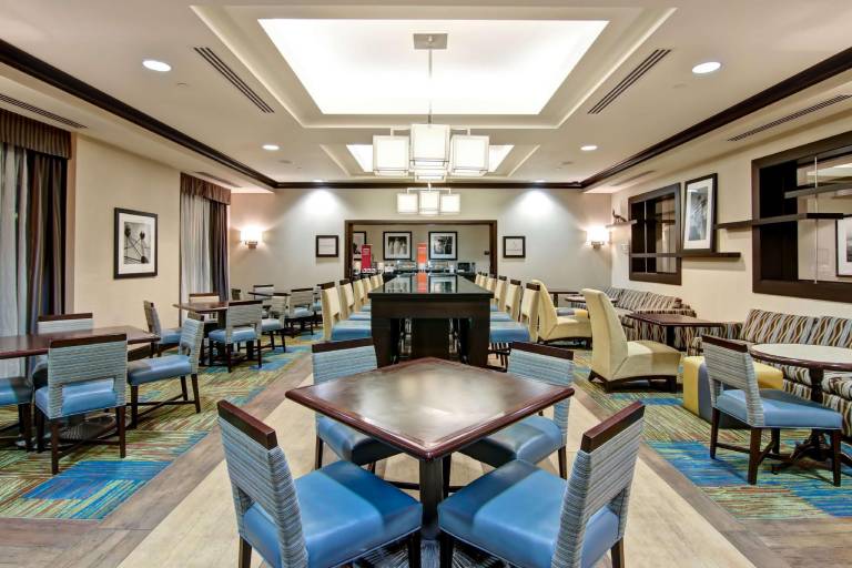 Hampton Inn by Hilton Toronto Airport Corporate Centre — photo 2
