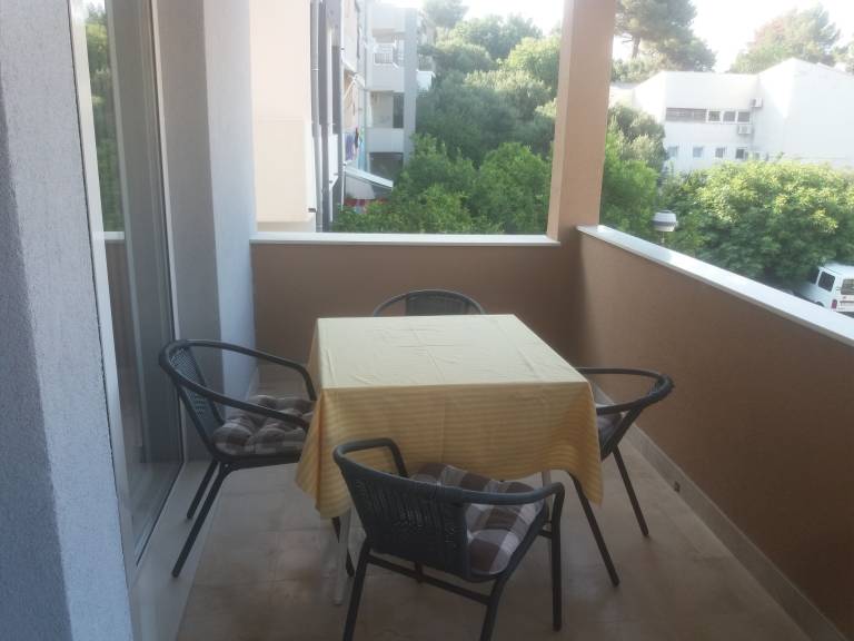 Holiday apartment with terrace & barbeque | Sea view | Beach nearby | Pet-friendly — photo 2