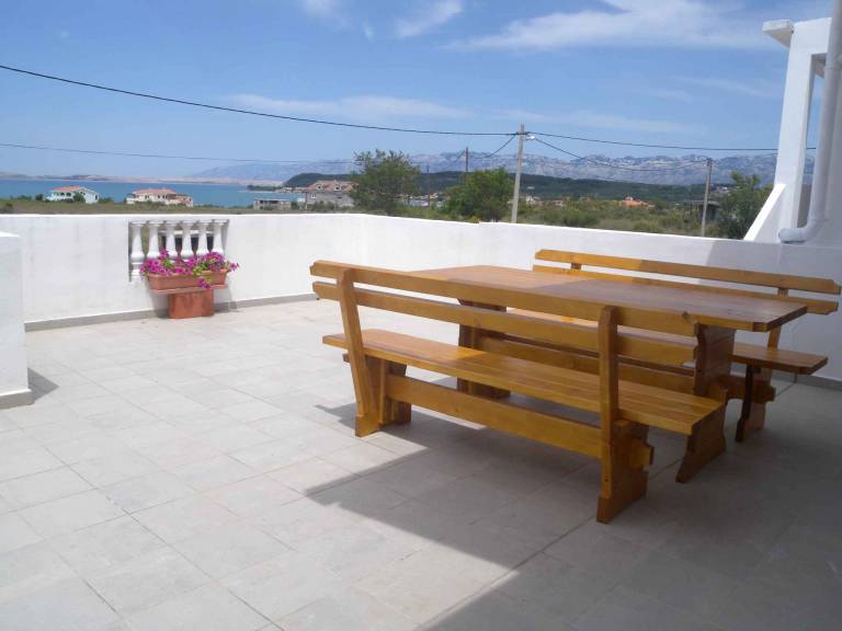 Fully equipped rental apartment with terrace, garden & barbeque | Pets are welcome — photo 2