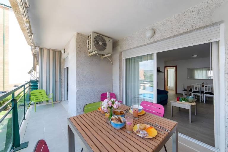 Apartment 'Calma Mar' with Shared Pool, Wi-Fi and Air Conditioning — photo 2