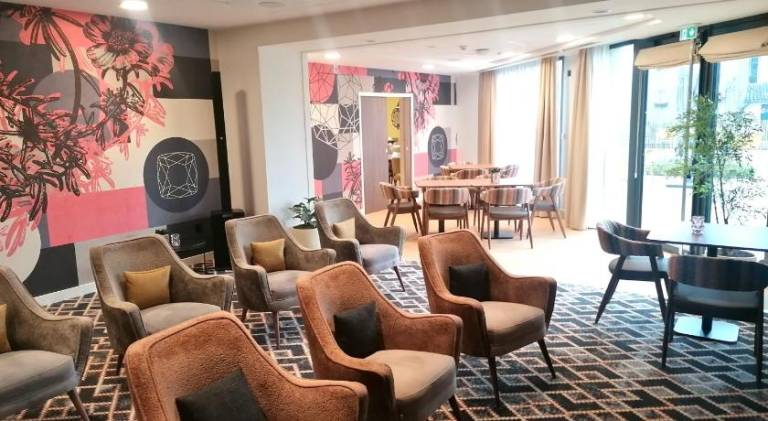 Charming serviced apartment with patio, pool & sauna | Dogs allowed — photo 5