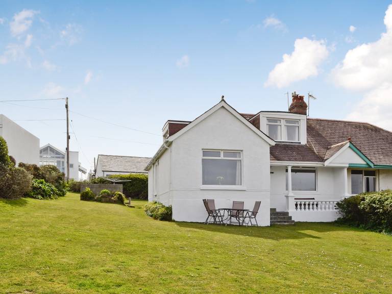 Cottage Polzeath