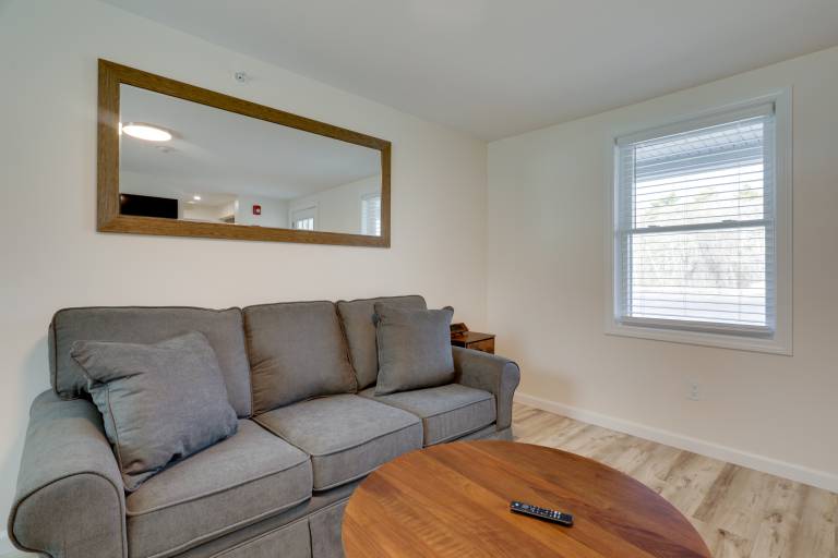 3 Mi to Beach & Pier: Pet-Friendly Cape Cod Apt! — photo 4