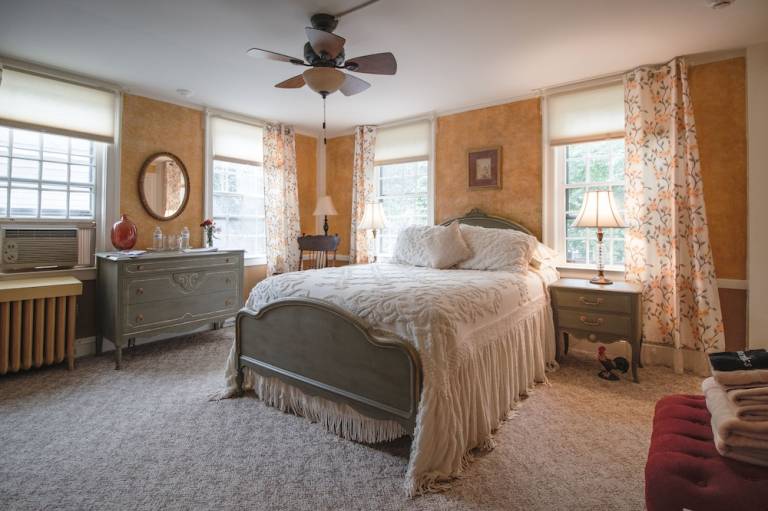 Bed and breakfast  Warwick