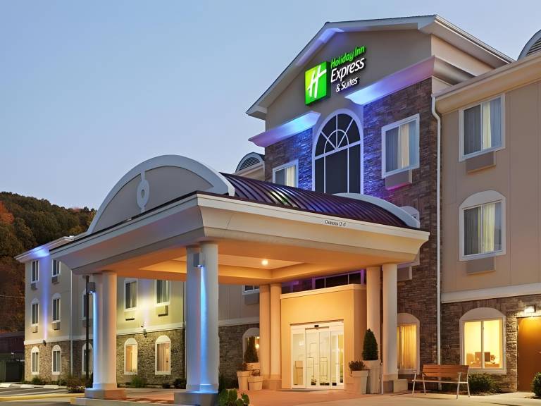 Holiday Inn Express and Suites Meriden By IHG