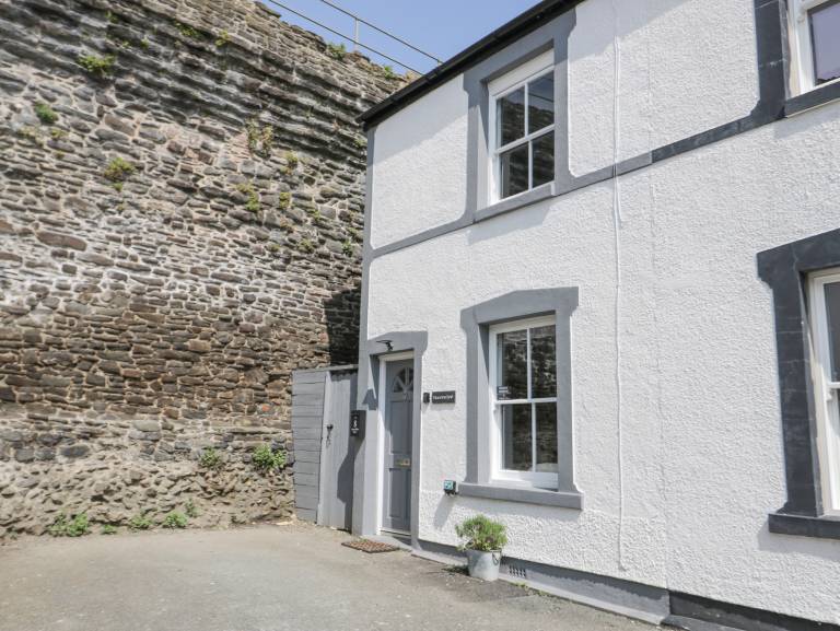 Cottage  Penmaenmawr