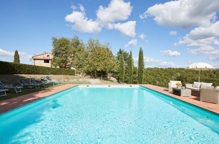 Villa with terrace, barbecue & private pool in Cetona