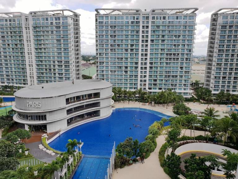 Condo  Parañaque