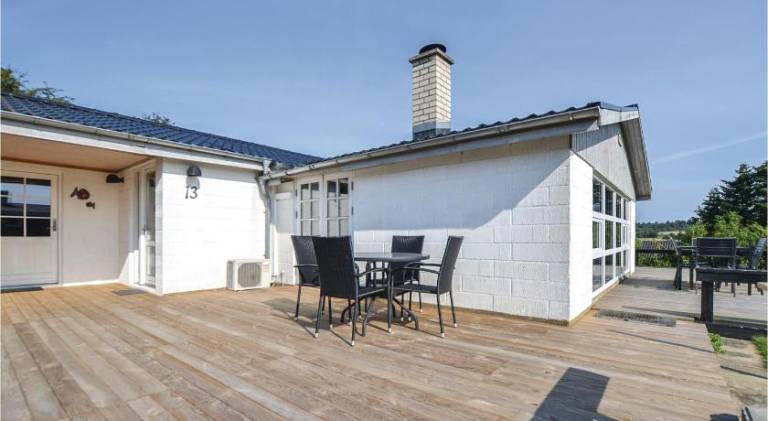 House | Next to the beach | Pets allowed — photo 3