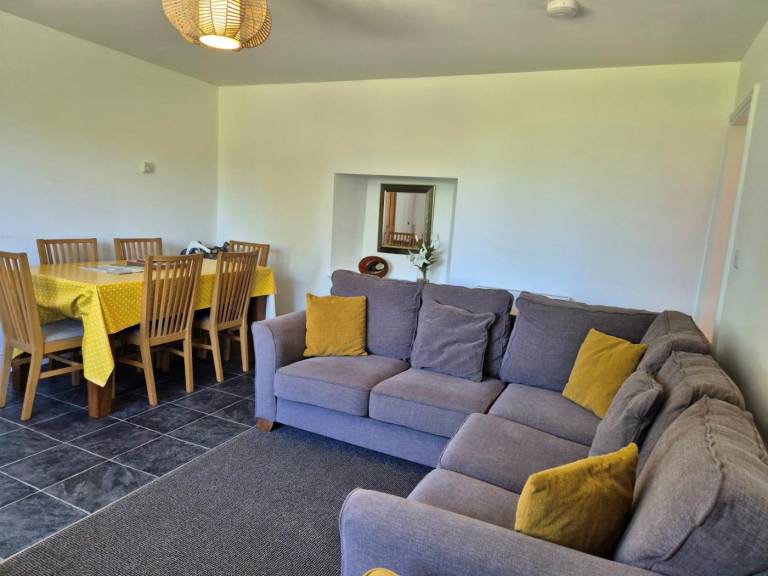 Vacation home with sauna, pool & hot tub | Pet-friendly — photo 5