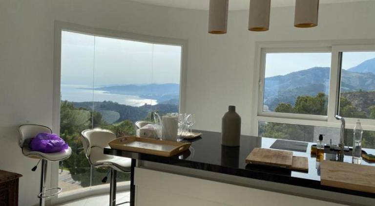 Half of the luxury villa with sea view and pool in natural park — photo 4