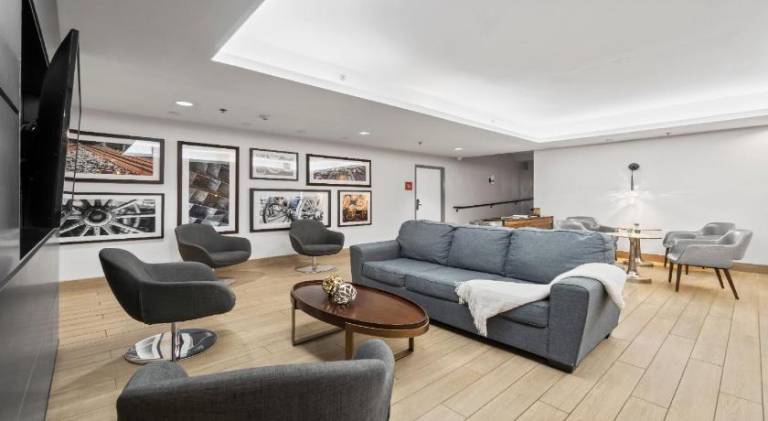 Serviced apartment with terrace | Pet-friendly — photo 2