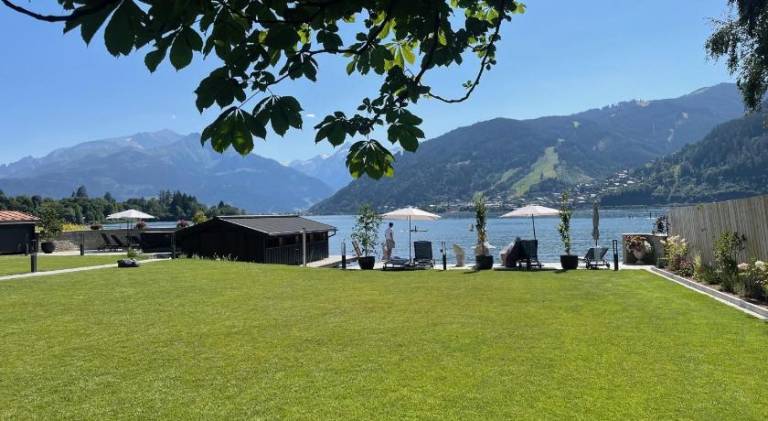Lovely holiday apartment with yard, patio & sauna | Dogs allowed in Zell am See