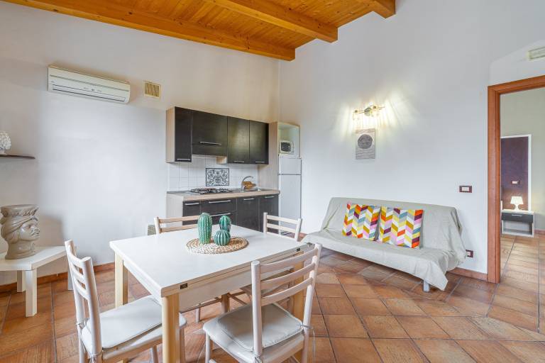 Apartment 'Pathos Retreat Limone' with Shared Pool, Wi-Fi and Air Conditioning — photo 4