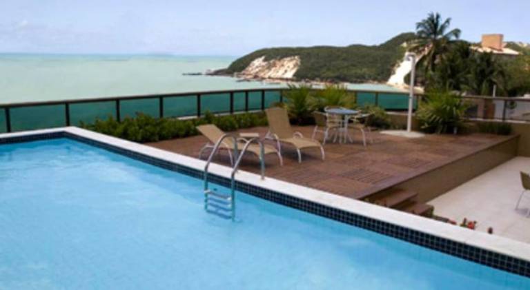 Apartment with grill & pool — photo 2