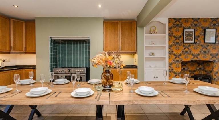 Stag do & Hen Party Welcome Beautiful town house next to Beach — photo 3