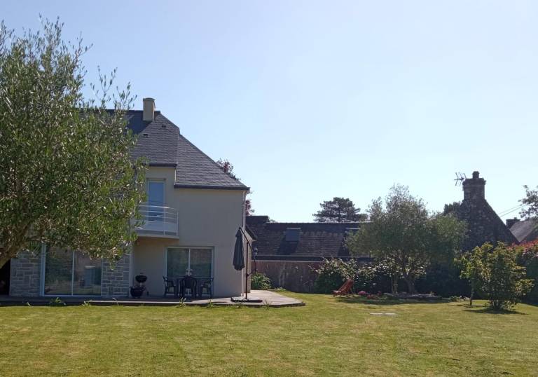 Gite with patio, garden & barbeque | Dogs allowed — photo 2