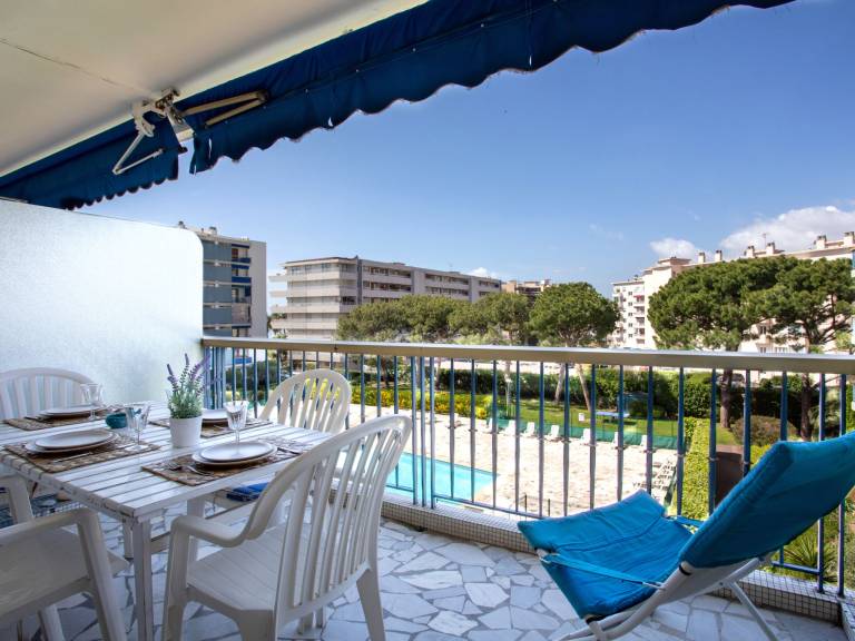 Fully equipped rental apartment with garden, pool & terrace | Close to the beach | Dogs allowed — photo 5