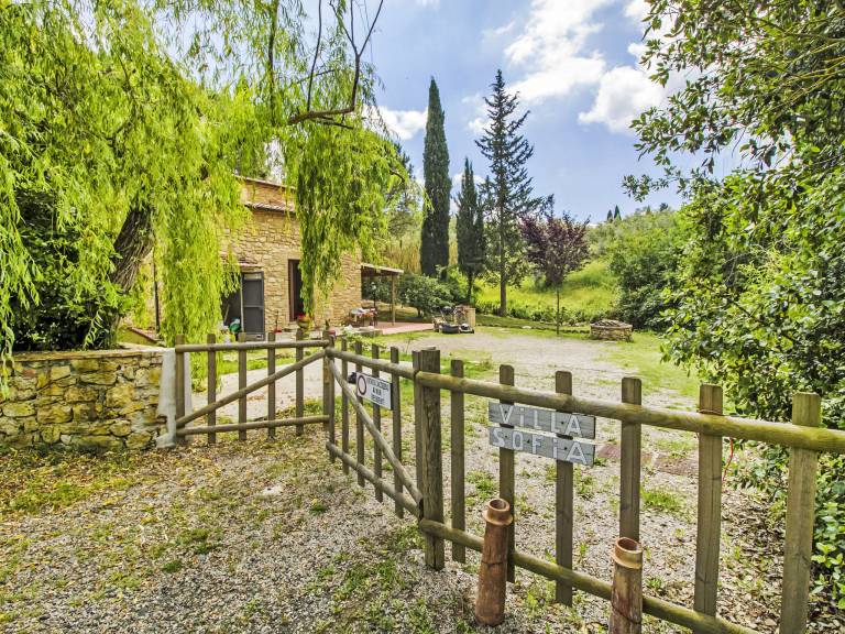 Fully equipped nice vacation home with garden, barbeque & private pool | Pets are welcome — photo 5