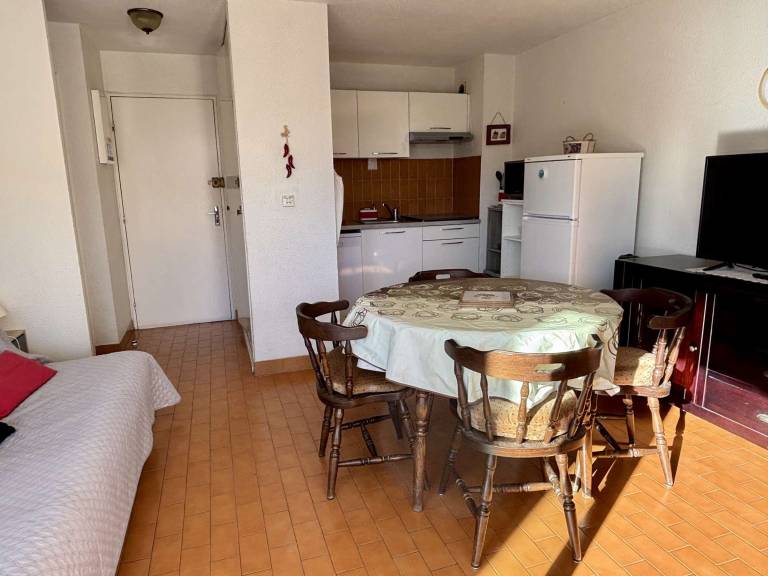 Holiday apartment with 2 rooms for 4 persons — photo 2