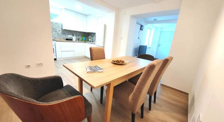 Holiday apartment with 2 rooms for 5 persons — photo 2
