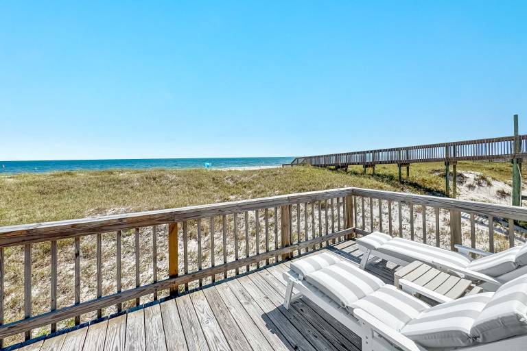 Beauty & The Beach Private Beachfront House Dog-Friendly My Beach Getaways — photo 2