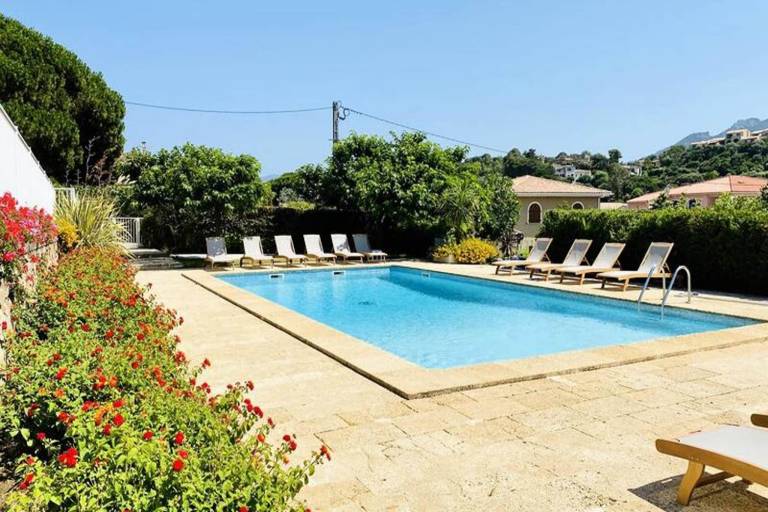Rental apartment with pool, patio & barbecue | Pet-friendly in Sartene