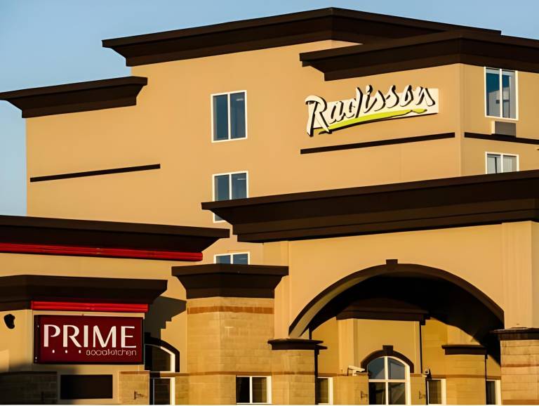 Radisson Hotel & Suites Fort McMurray