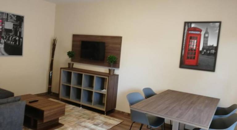 Rental apartment with yard & patio | Perfect for remote work — photo 5