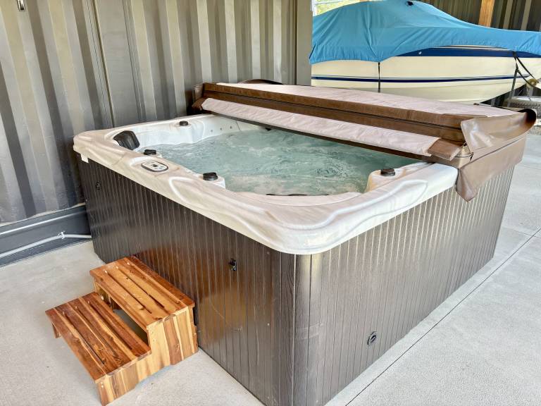 Family-oriented house with jacuzzi & BBQ | River view | Pet-friendly — photo 5