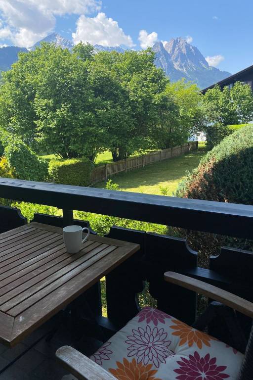 Ferienwohnung in Garmisch-Partenkirchen für max. 2 Personen Ferienwohnung in Garmisch-Partenkirchen für max. 2 Personen