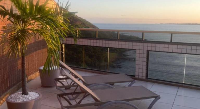 Holiday apartment with hot tub & pool in Guarapari