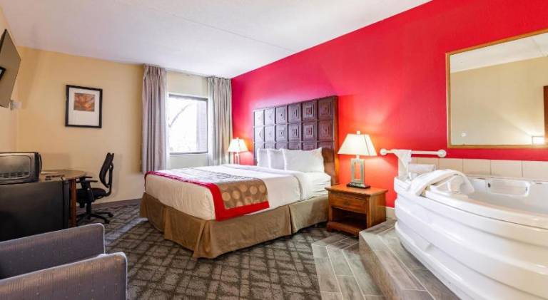 Ramada by Wyndham Columbus Polaris — photo 3