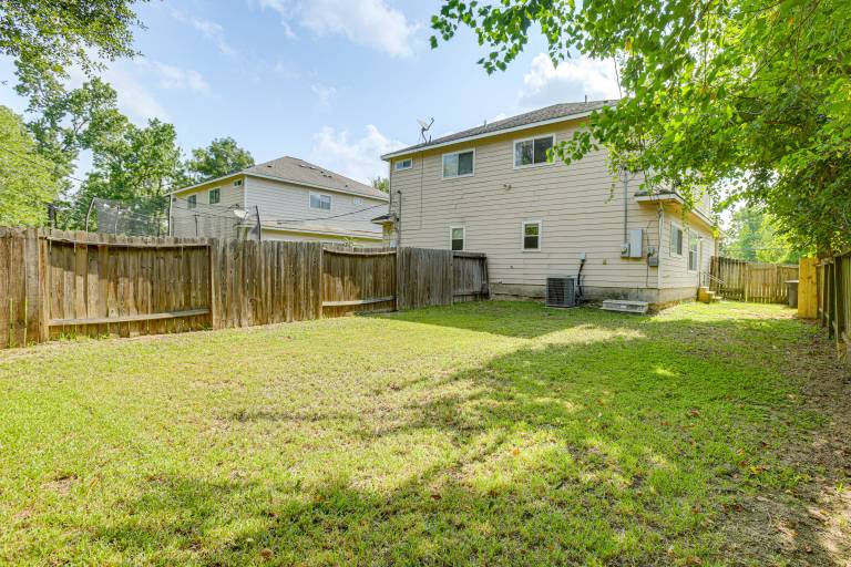 11 Mi to Dtwn Houston: Pet-Friendly Home w/ Yard! — photo 3