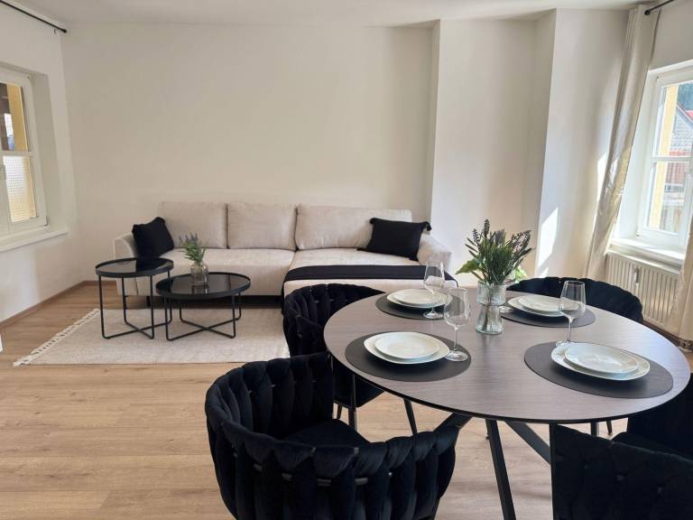 Rental apartment with patio — photo 3