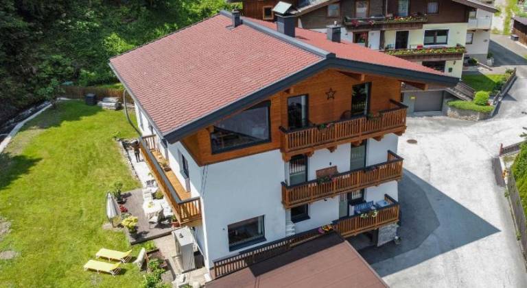 Apartment with 2 rooms for 4 persons in Bramberg am Wildkogel