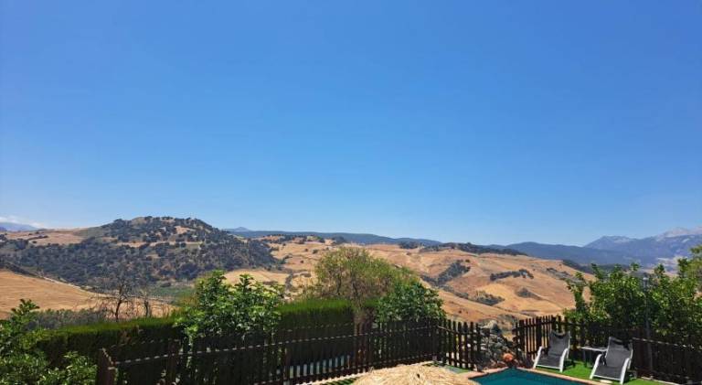 Fully equipped wonderful house with grill, patio & private pool | Pet-friendly — photo 4