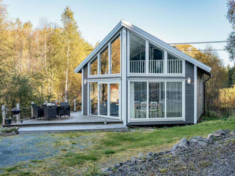 Hus Fjaler
