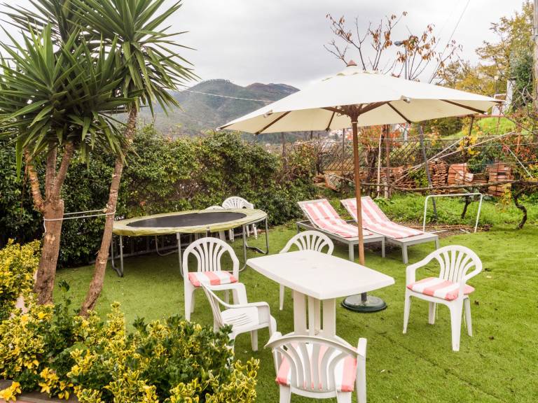 Fully equipped house with private pool, jacuzzi & patio | Dogs allowed — photo 3