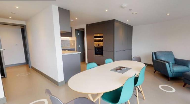 Rental apartment with 3 rooms for 6 persons — photo 2