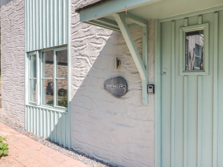 Family-oriented cottage with jacuzzi, sauna & pool | Pets are welcome — photo 3