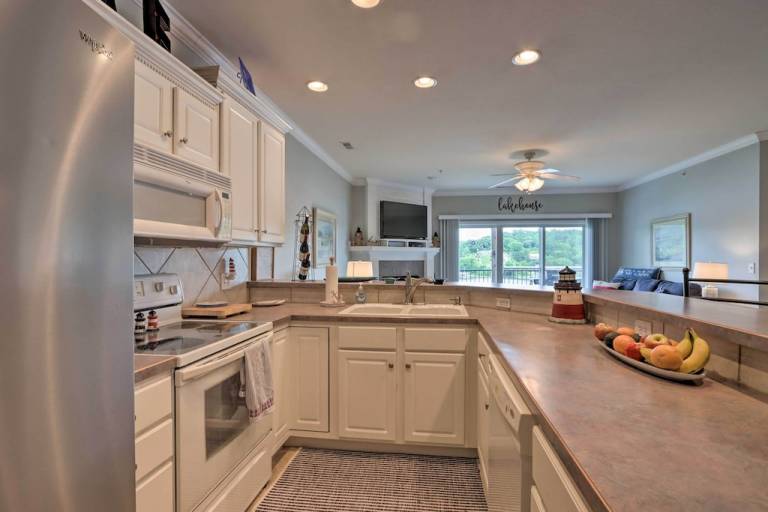 Camdenton, MO Vacation Rentals from 100 Hometogo