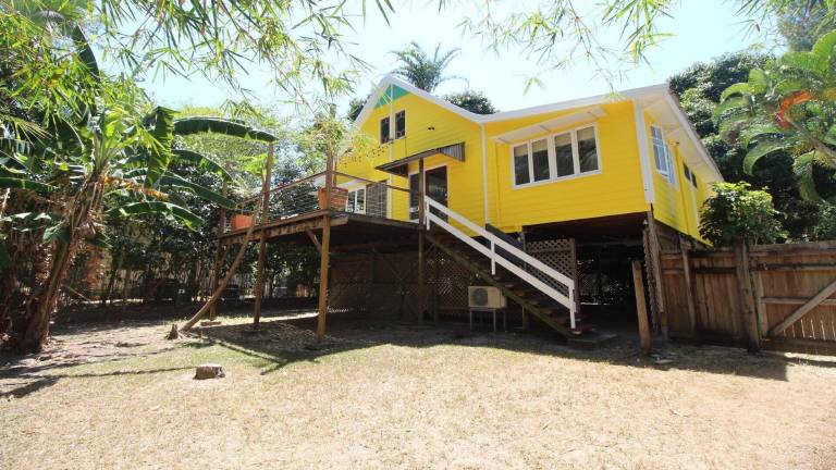 House  Magnetic Island